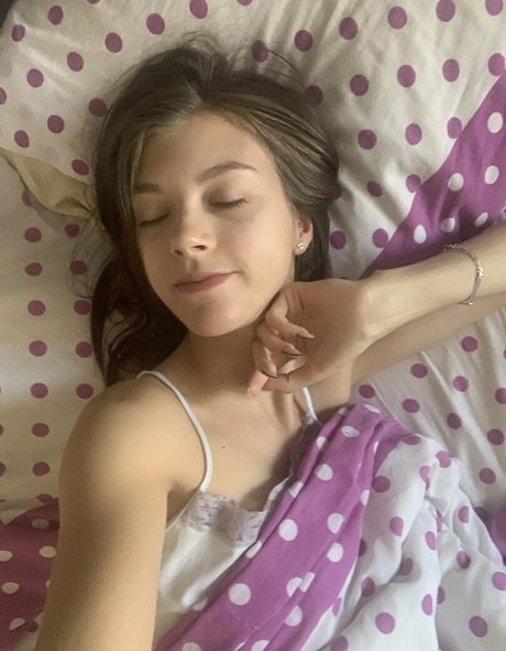 lana virg model high quality picture