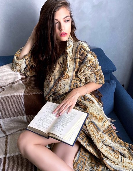 lana virg exclusive pornstar gallery