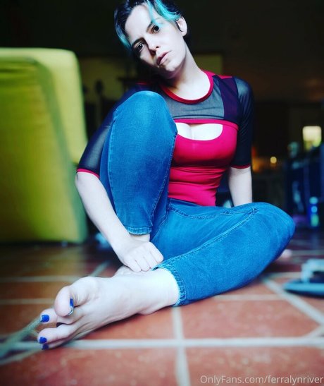 ferralynriver top actress pictures