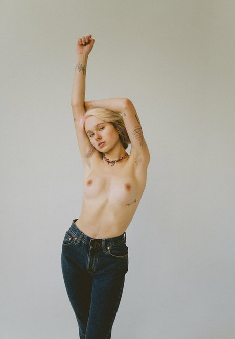 lilbiii pornstar sex image