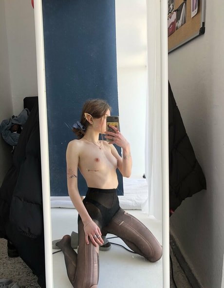 lilbiii hd actress images