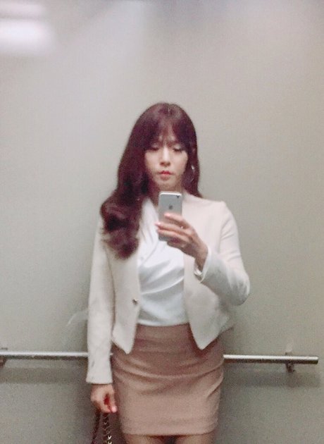 nerdy teen onlyfans nude images