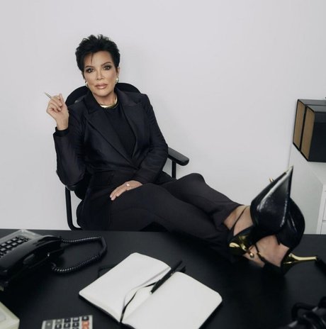 Kris Jenner free pornstar pic