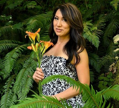 Christy Lee star erotic galleries