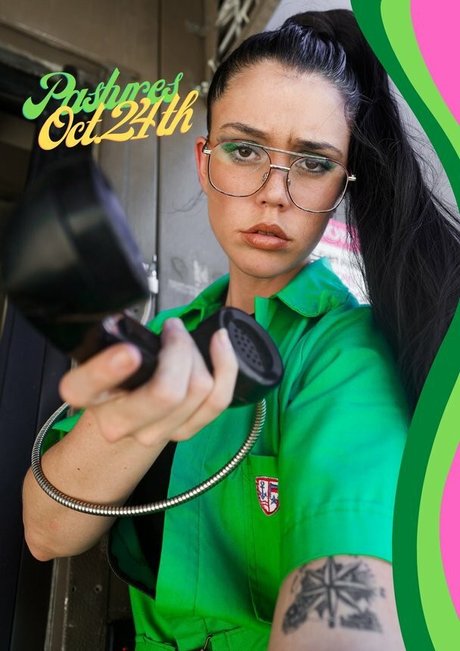 creatorjewels sexy actress pic