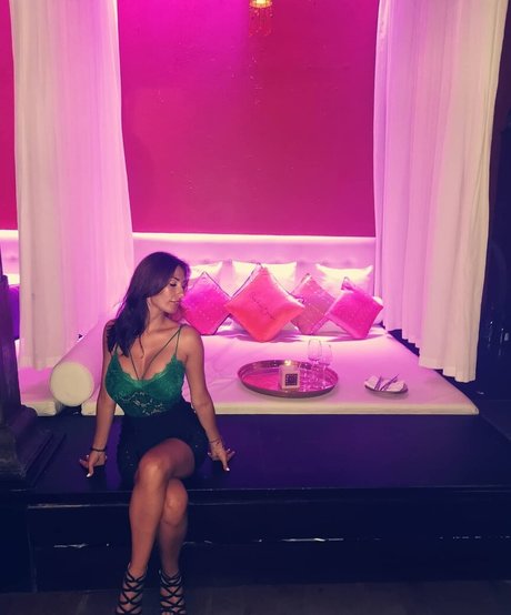 Lara Moreno nice model galleries