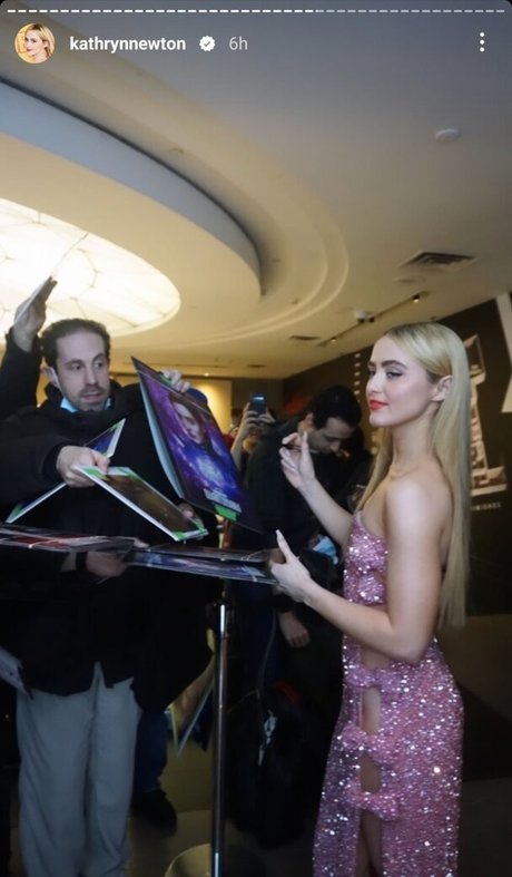 Kathryn Newton star naked picture