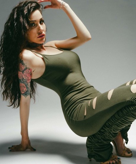 Stephanie Beaudoin model adult photos