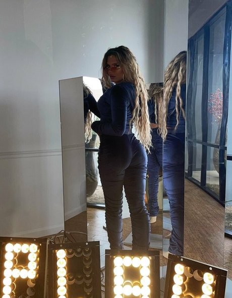 itshannahsworldd pornographic model pictures