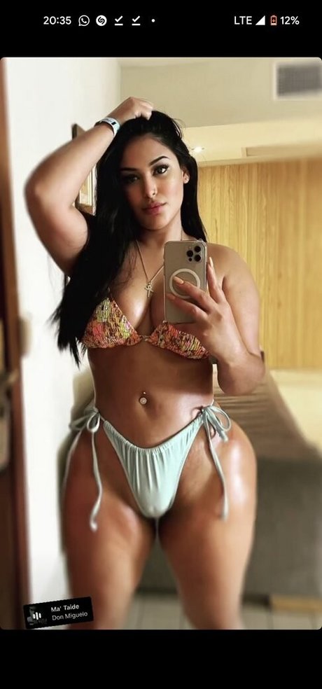 Bartender model hot photos