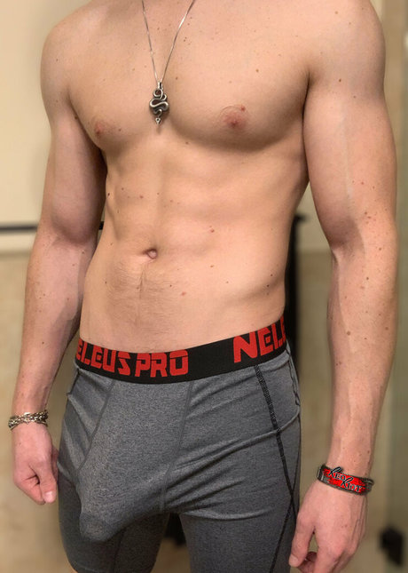 redriotfree art star gallery