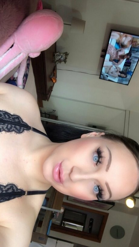 misstinyangel perfect actress galleries