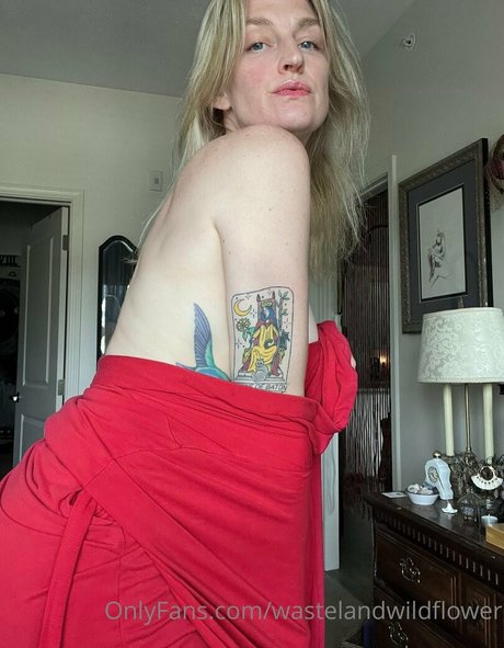 wastelandwildflower nice model image