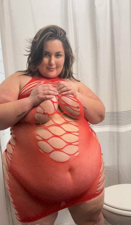 crystaltorixo exclusive model image