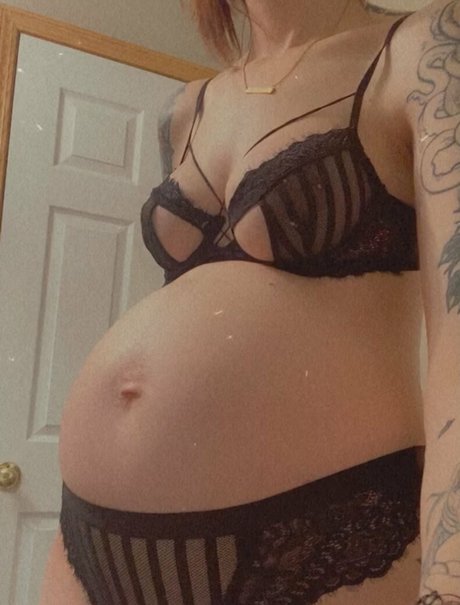 lilhoneybeez pornstar sexy picture