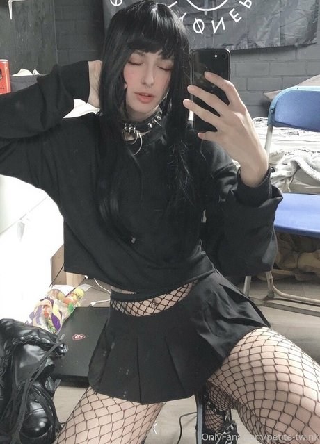 petite twink star porn pictures