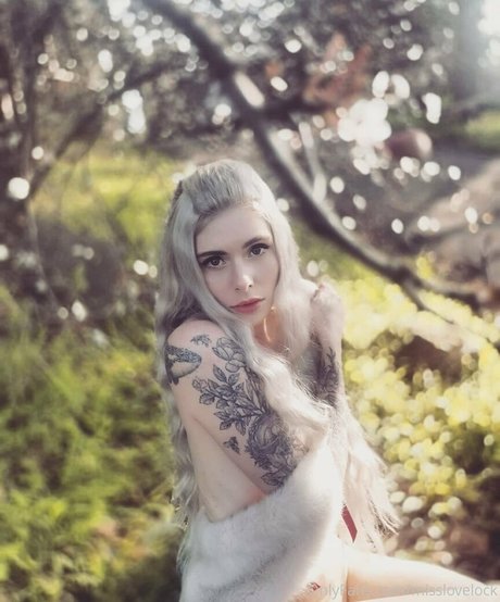 misslovelock star sexy picture