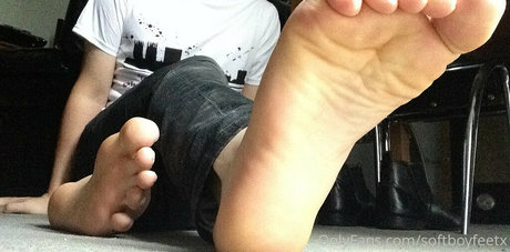softboyfeetx high quality actress photos