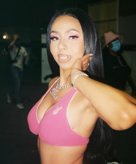 Mariah The Scientist model nice galleries