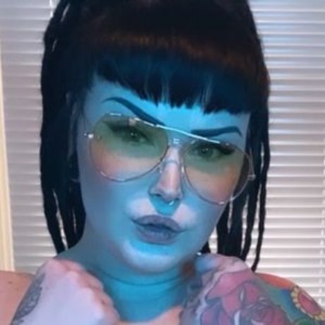 Ciara Sinn pornstar top pic