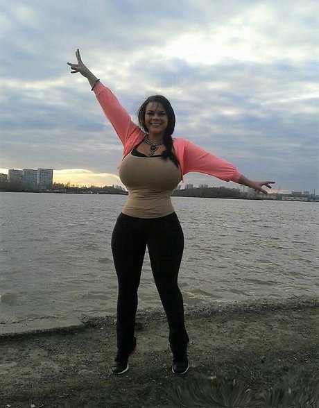 Maria Von Zarring star naked images