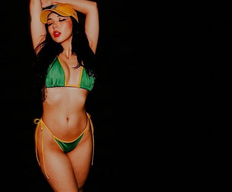 Anna Kisue star beautiful archive