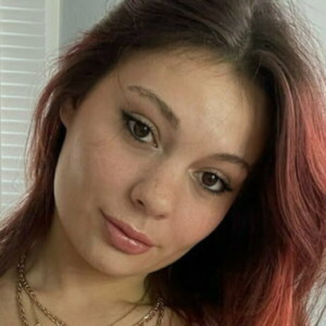 Ginevra Pintor star adult gallery