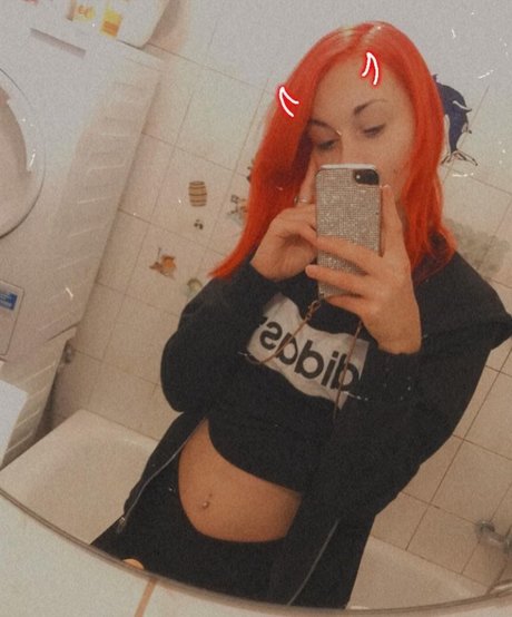 Gina gzuz Profile pic