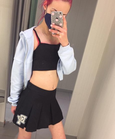 Gina gzuz star high quality pics