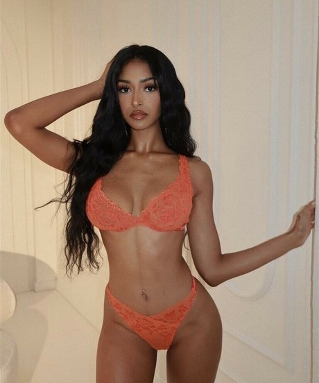 Kaaviya Sambasivam model best picture