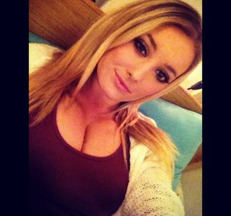 itssbriibitchh high quality pornstar images