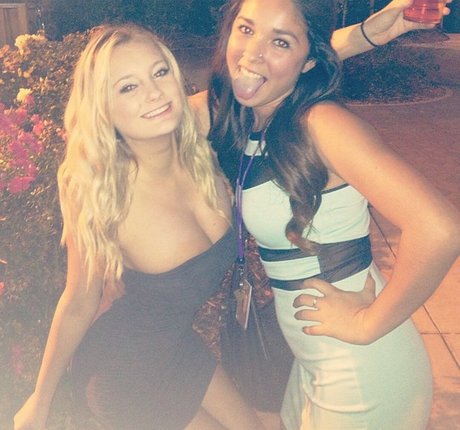 itssbriibitchh nudes model image