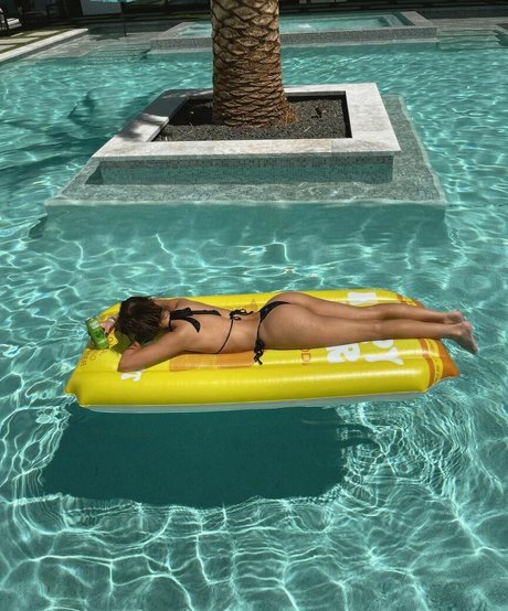 Tessa Brook pornstar xxx images