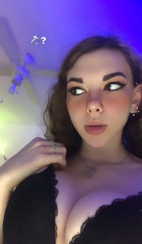 Eden Ayalon beautiful actress picture