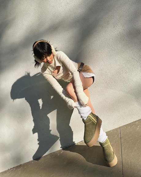 Yu Ling Wu hot pornstar pics