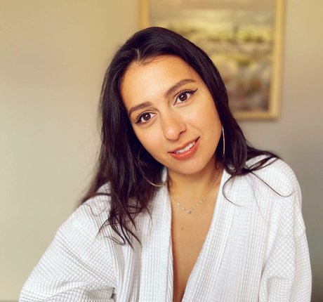 Gulia beautiful pornstar pic