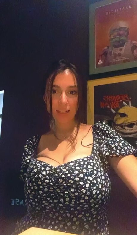 Gulia erotic actress galleries