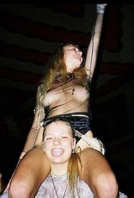 boukjegerdes model hot galleries