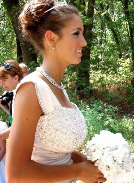 Amanda Thompson art actress galleries