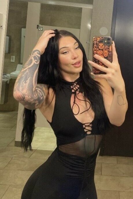 Youcancallmewenny star exclusive archive