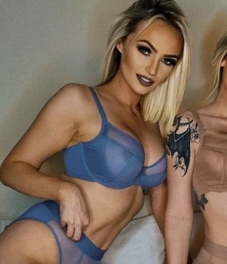 Alhxo pornographic model img