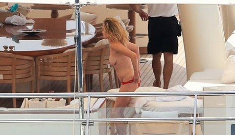 Melanie Griffith naked actress galleries