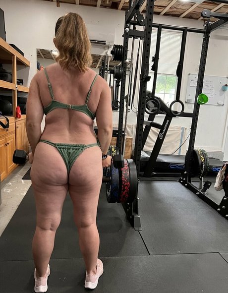 Wifeydoingthingz high quality actress img