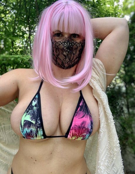 Wifeydoingthingz high quality actress images