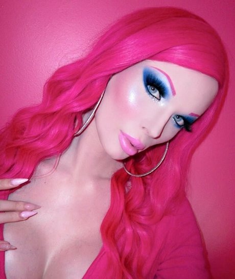 Chloeclairex naked pornstar pic