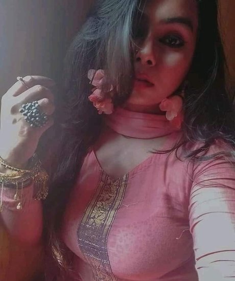 maya___20___ nude pornstar img