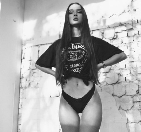 xborderline star naked photo