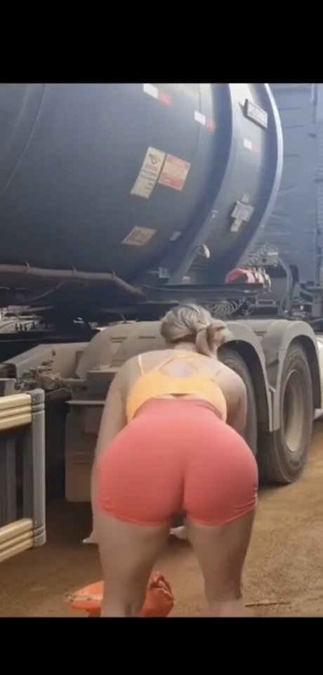 Aline Fuchter Ouriques pornstar nice image