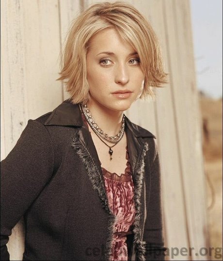 Allison Mack Profile pic