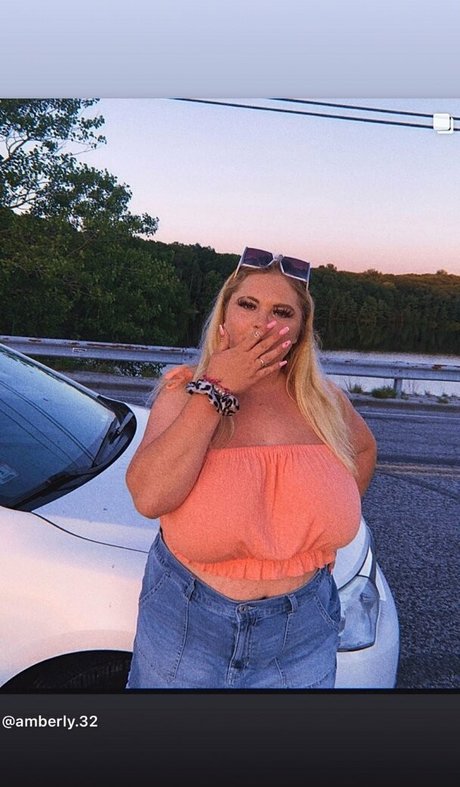 Amberly beautiful actress images